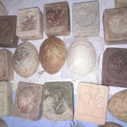 Többféle szín - illat- hatóanyag - forma